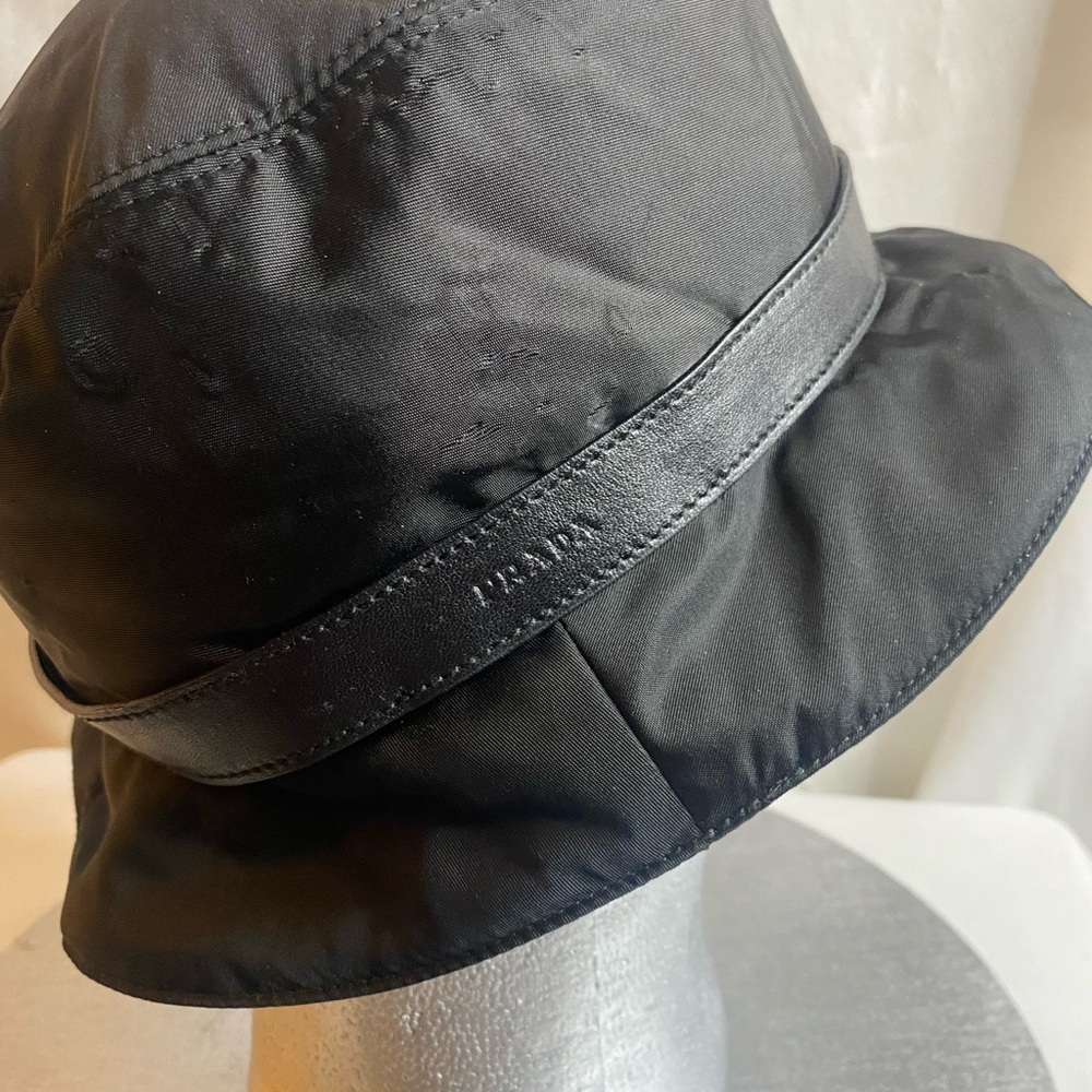 Vintage PRADA Black NYLON Bucket Hat MEN SIZE M - Picture 4 of 5